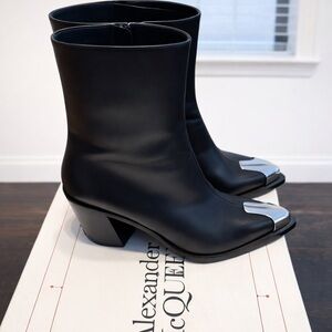 Alexander McQueen Women’s punk boots 40.5